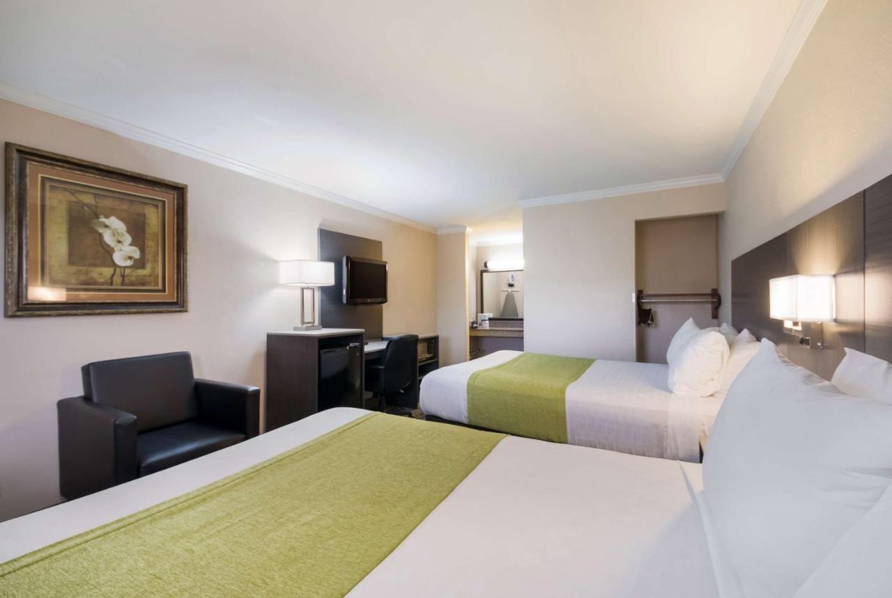 Surestay Hotel By Best Western Rockdale Екстер'єр фото